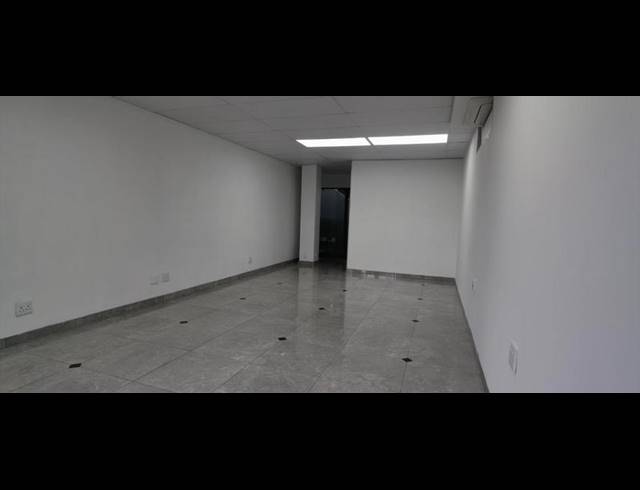 BUSINESS PROPERTY TO RENT IN LYNNWOOD GLEN